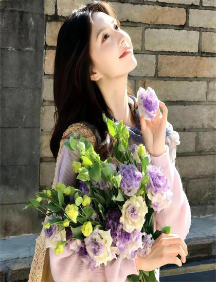 妈妈再爱我一次电影_小骚_光荣与梦想在线观看